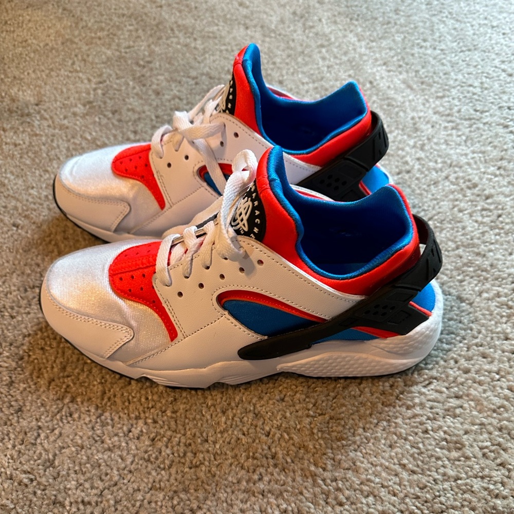 Nike Air Hurache Sneakers